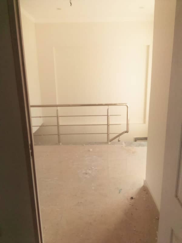 I RENOUT 5MARLA PORTION IN BAHRIA ORCHARD LAHORE