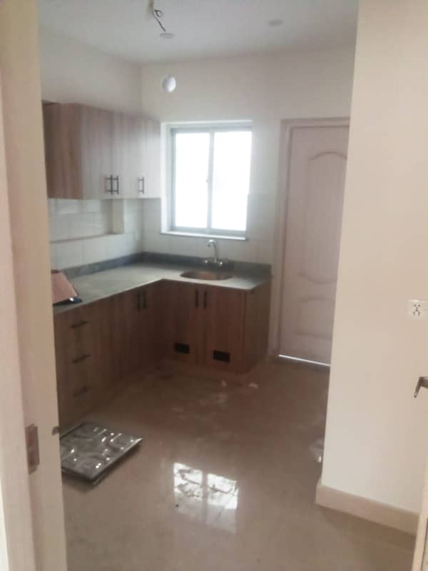 I RENOUT 5MARLA PORTION IN BAHRIA ORCHARD LAHORE