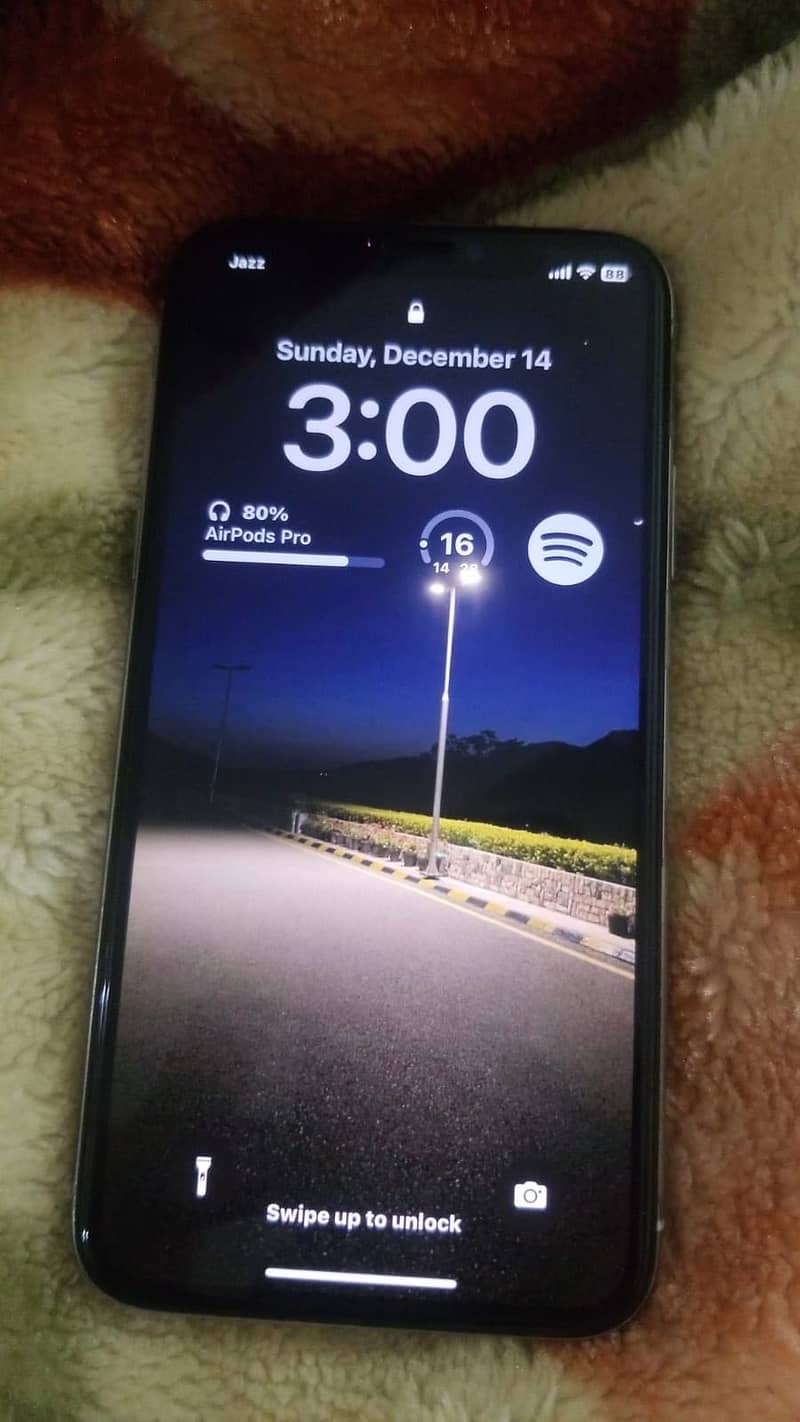 iPhone x 64 gb pta approved