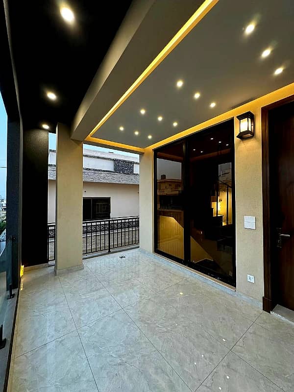 35×70 10 Marla brand new luxurious corner House for Sale G-13 isb