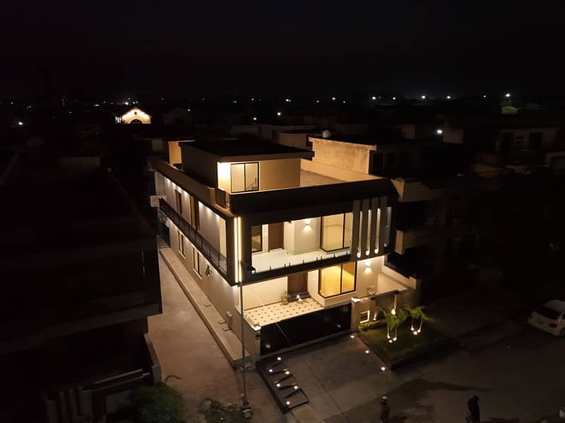 35×70 10 Marla brand new luxurious corner House for Sale G-13 isb