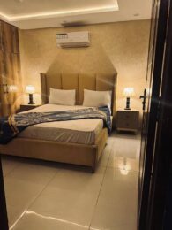 587714103-800×600-1