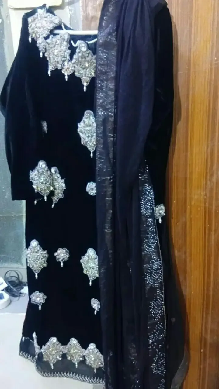 Black velvet 3 pice dress new condition
