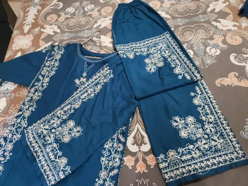 Elegant Embroided 2 Piece Ready To Wear