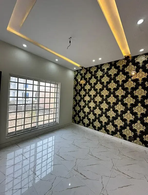 5 Marla Brand New Upper Portion For Rent In Park View City Lahore.