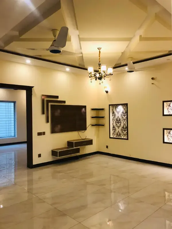 5 Marla Beautifully Designed House For Rent In Park View City Lahore.