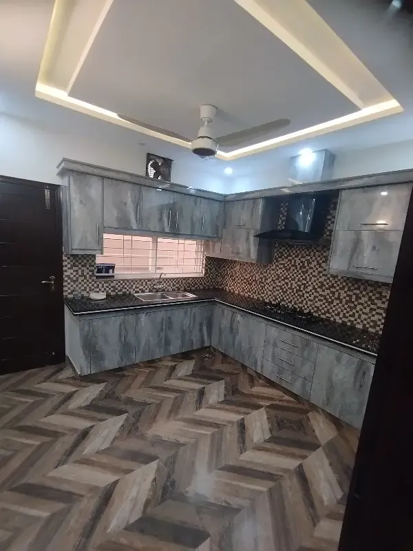 10 Maral Beautiful First Floor Available For Rent Near All Facilities