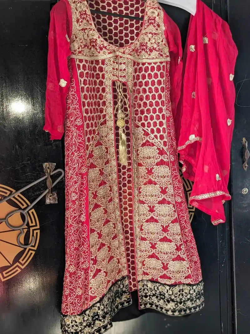 wedding dresses chiffon and net fabric size small to medium