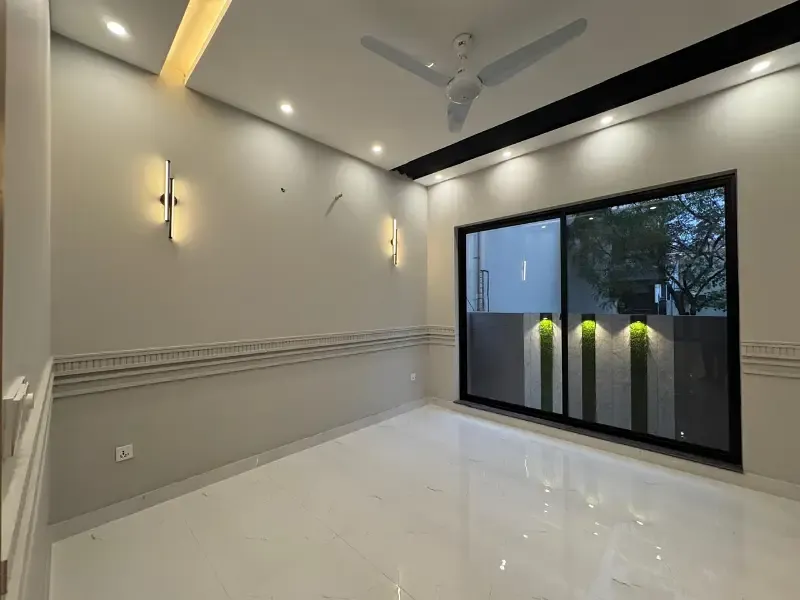 LUXURY 5 MARLA BUNGALOW FOR RENT | DHA 9 TOWN | AFFORDABLE COMFORT